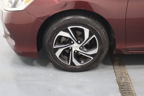 Used 2017 Honda Accord LX image 22