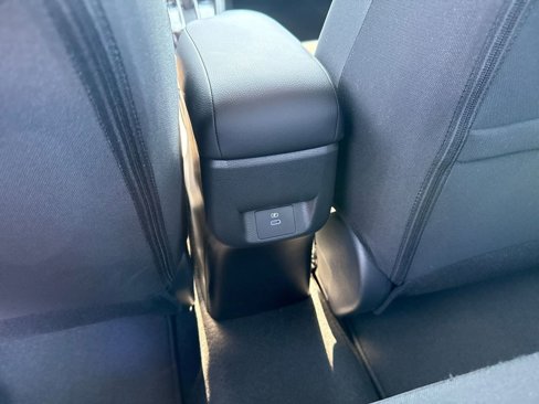 New 2025 Nissan Versa SV w/ Trunk Package image 24