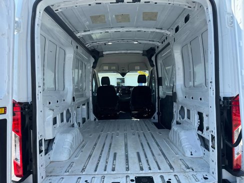 Used 2023 Ford Transit 250 Medium Roof image 17