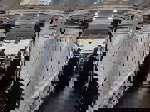 New 2025 Ford Transit 250 148 Medium Roof image 7
