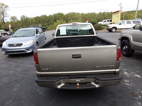 Used 1999 Chevrolet S10 Pickup LS w/ Preferred Equipment Group image 4