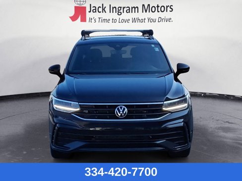 Used 2023 Volkswagen Tiguan SE R-Line image 8
