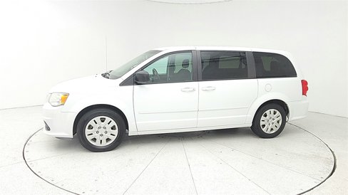 Used 2016 Dodge Grand Caravan SE w/ Quick Order Package 29E SE image 2