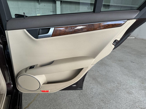 Used 2012 Mercedes-Benz C 250 Sedan image 19