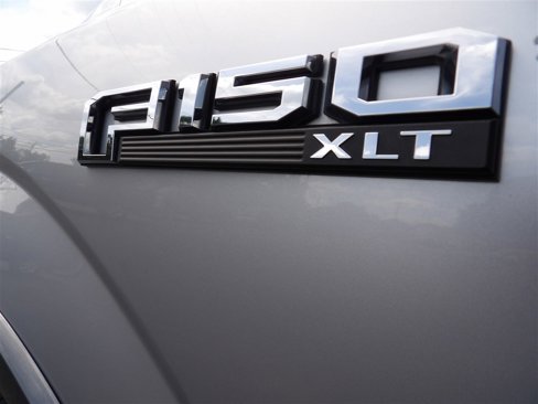 Used 2018 Ford F150 XLT image 10