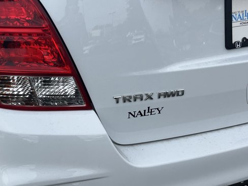 Used 2022 Chevrolet Trax LS w/ Tint and Cruise Package image 9