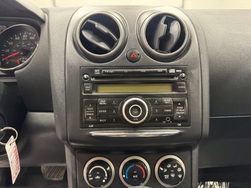 Used 2013 Nissan Rogue S image 11