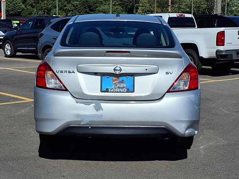 Used 2019 Nissan Versa SV image 18