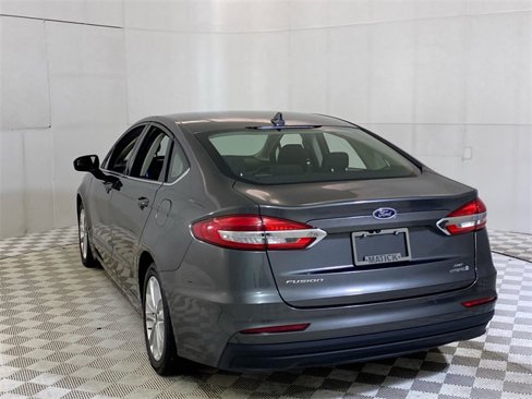 Used 2019 Ford Fusion SE image 19