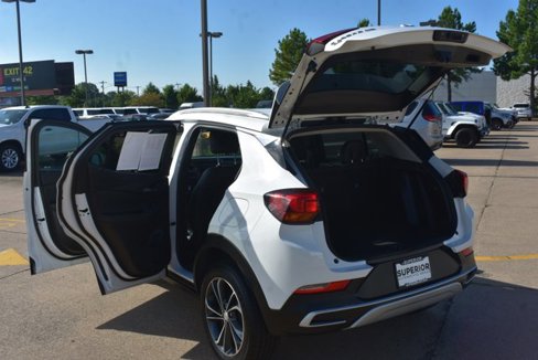 Used 2021 Buick Encore GX Select image 16