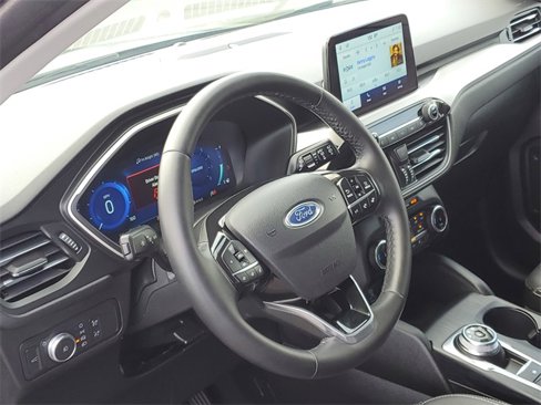 Used 2022 Ford Escape SEL w/ Technology Package image 11