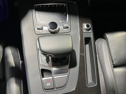 Used 2018 Audi Q5 Prestige w/ Prestige Package image 27