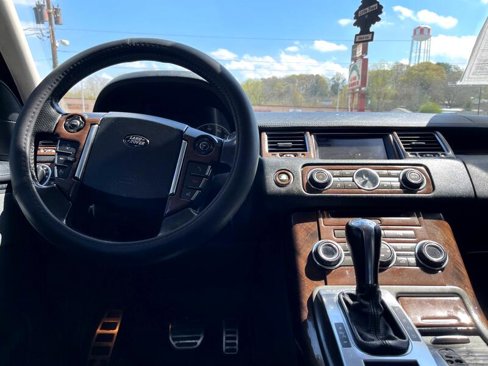 Used 2013 Land Rover Range Rover Sport HSE image 8