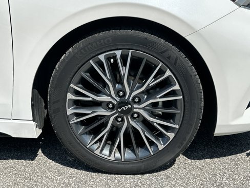 Used 2024 Kia Forte GT-Line w/ GT-Line Premium Package image 12