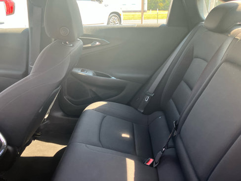 Used 2023 Chevrolet Malibu LT image 32