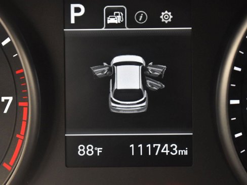 Used 2018 Hyundai Elantra GT image 18