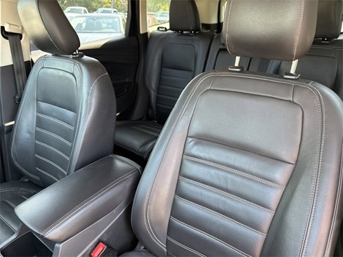 Used 2018 Ford Escape Titanium image 6