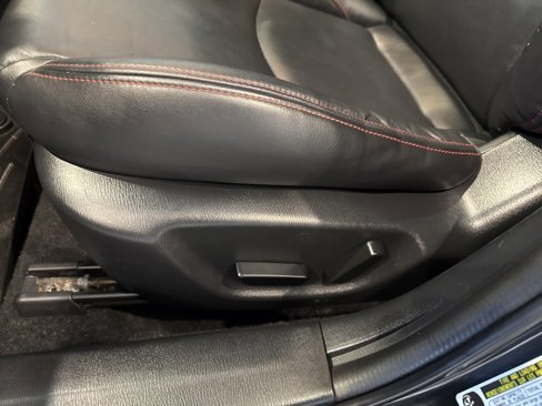 Used 2016 MAZDA MAZDA3 i Grand Touring image 23