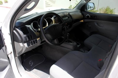 Used 2010 Toyota Tacoma 2WD Regular Cab image 9