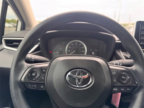Used 2020 Toyota Corolla LE image 22