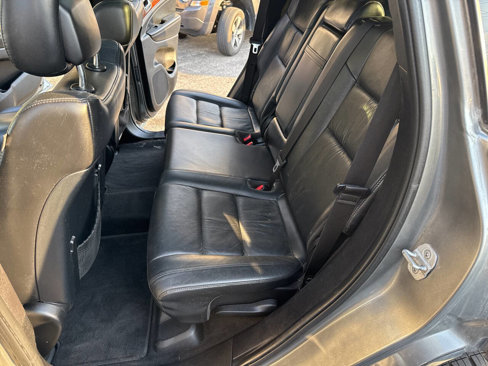 Used 2012 Jeep Grand Cherokee Limited image 21