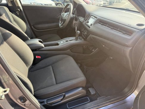 Used 2017 Honda HR-V LX image 16