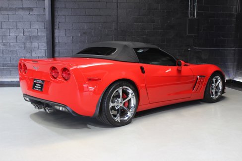 Used 2013 Chevrolet Corvette Grand Sport w/ 3LT Preferred Equipment Group image 16