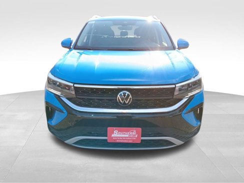 Used 2024 Volkswagen Taos SE image 10