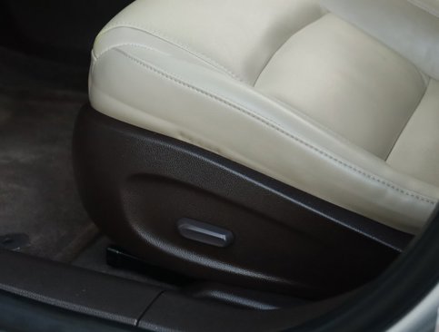 Used 2015 Chevrolet Cruze LT image 18