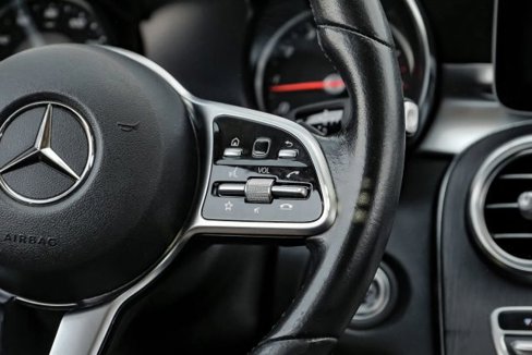 Used 2019 Mercedes-Benz C 300 Sedan image 24