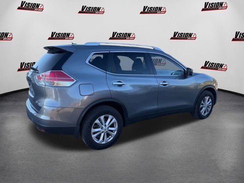Used 2016 Nissan Rogue SV w/ SV Premium Package image 5
