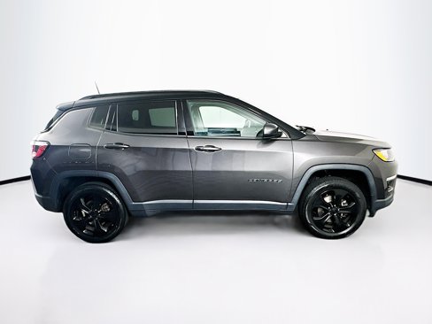 Used 2018 Jeep Compass Latitude w/ Popular Equipment Group image 10