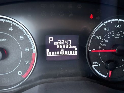 Used 2019 Subaru Crosstrek 2.0i Premium image 10