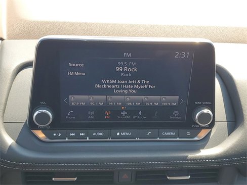 Used 2023 Nissan Rogue SV image 16
