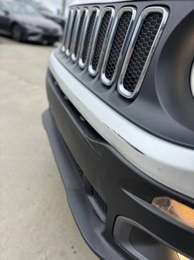 Used 2016 Jeep Renegade Latitude w/ Popular Equipment Group image 9