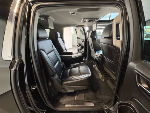 Used 2016 Chevrolet Suburban LTZ image 29