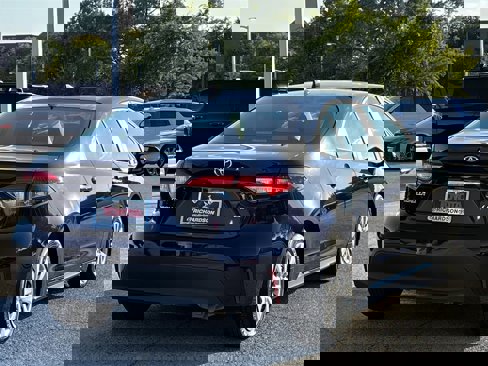 Used 2024 Toyota Corolla LE image 4