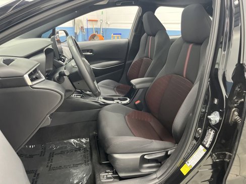 Used 2023 Toyota Corolla SE image 4