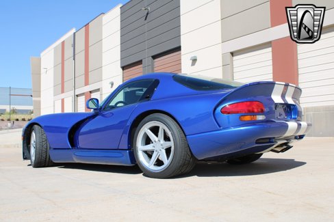 Used 1997 Dodge Viper GTS image 4