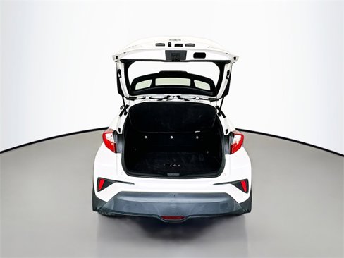Used 2018 Toyota C-HR XLE image 25