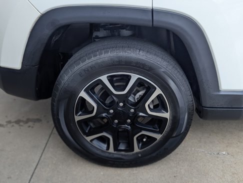 Used 2021 Jeep Compass Trailhawk w/ Sun and Sound Group image 20