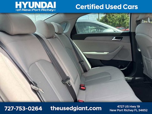 Used 2017 Hyundai Sonata SE image 8