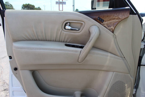 Used 2011 INFINITI QX56 4WD w/ Theater Pkg image 21