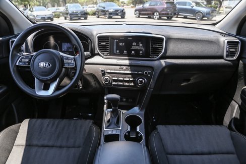 Used 2020 Kia Sportage LX image 12