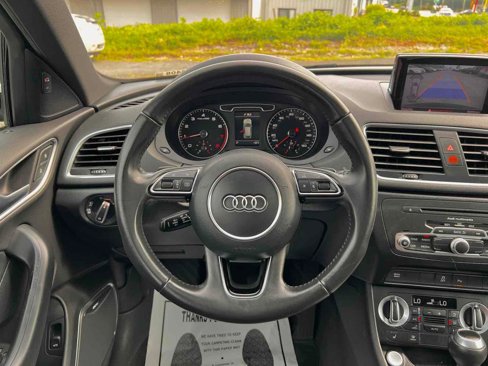 Used 2015 Audi Q3 2.0T Prestige image 21