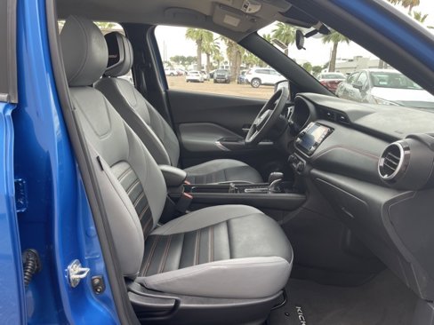 Used 2023 Nissan Kicks SR image 22