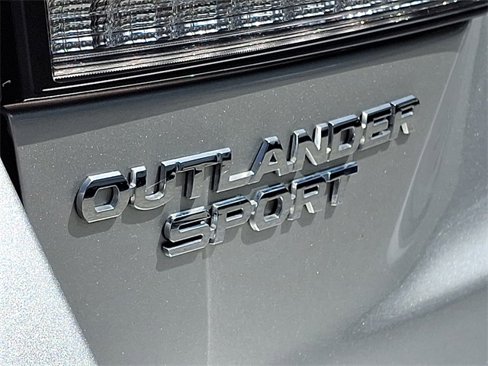 Used 2022 Mitsubishi Outlander Sport ES image 32