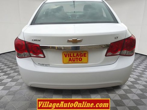 Used 2015 Chevrolet Cruze LT image 11