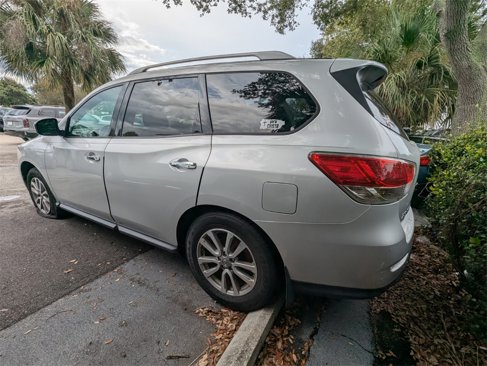 Used 2015 Nissan Pathfinder S image 10