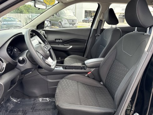 Used 2021 Nissan Kicks SV image 9